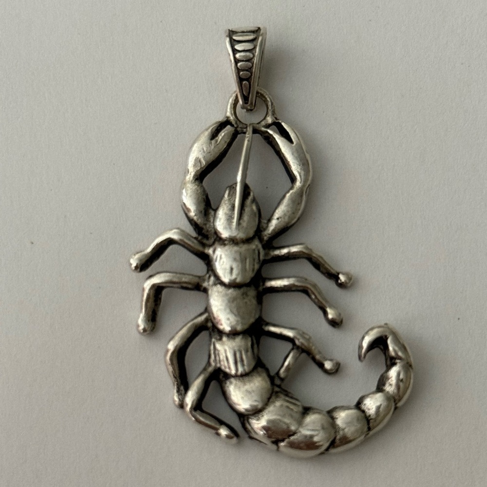 🦂925 Silver scorpion pendant for scorpio horoscope sign 2”